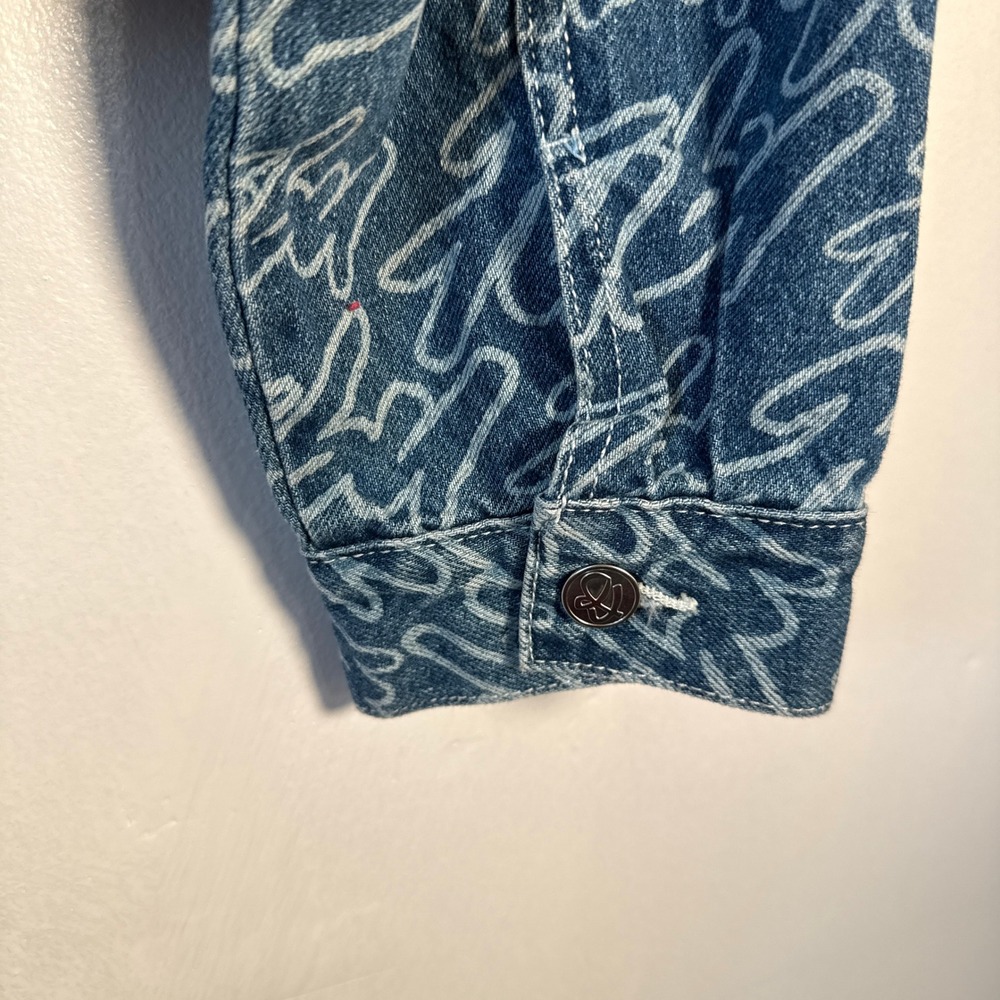 Forever 21 x FUBU Denim Jacket Womens Small Blue Excellent Cropped Logo Print - Picture 8 of 8